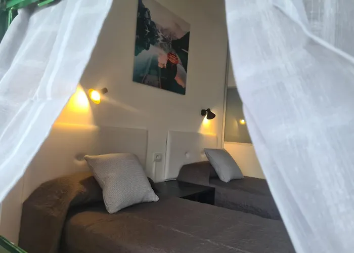 Zafiro,s Apartment *